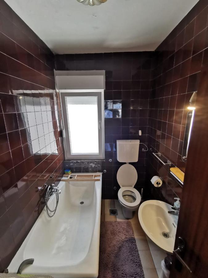 Viky Apartment *