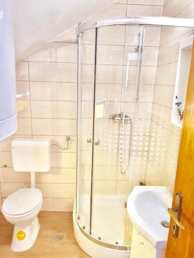 Viky Apartment Primosten